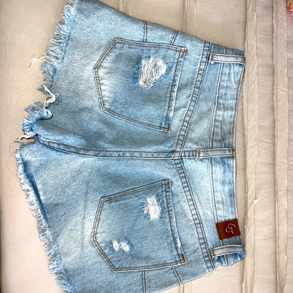 GOGO jeans / high rise shorts